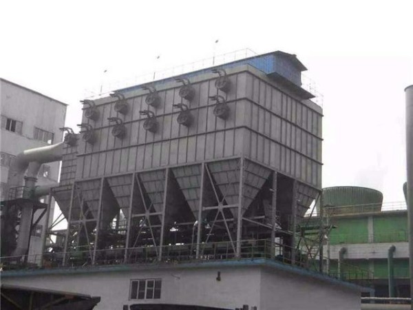 铝厂布袋<i style='color:red'>除尘器</i>